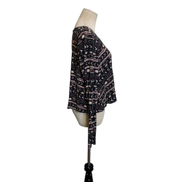 Final Touch long sleeves cropped top size Large - Picture 6 of 7